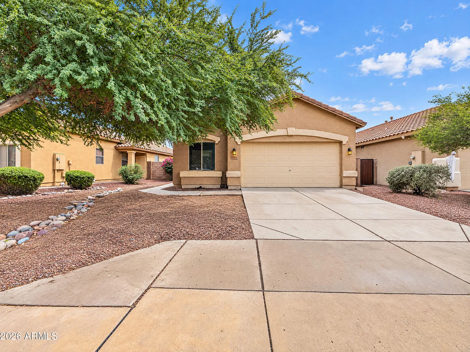 4 bed, 2.0 bath, 1678 sqft, $1,950 — Photo 2