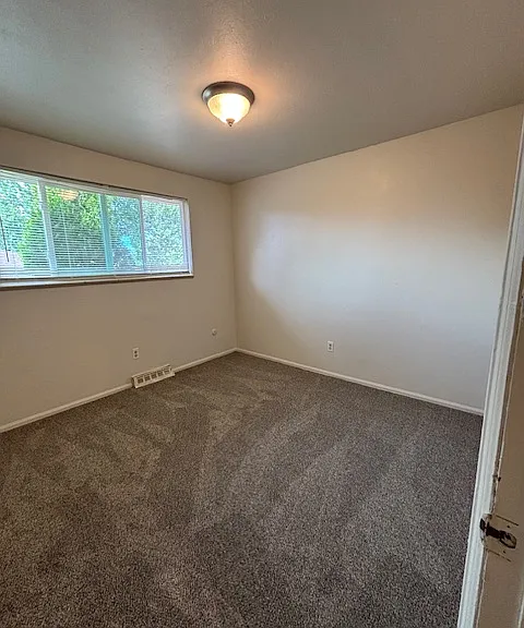 9473 Vance Ct — Photo 11