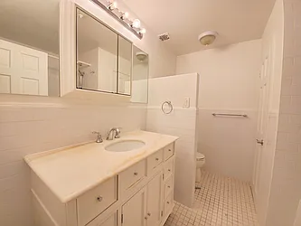 Rented by Julien Aractingi, LREB