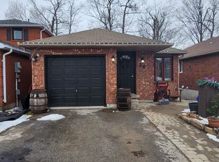38 Ferguson Dr #B, Barrie, ON L4N7B4