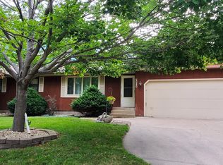 5080 Red Oak Dr, Mounds View, MN 55112