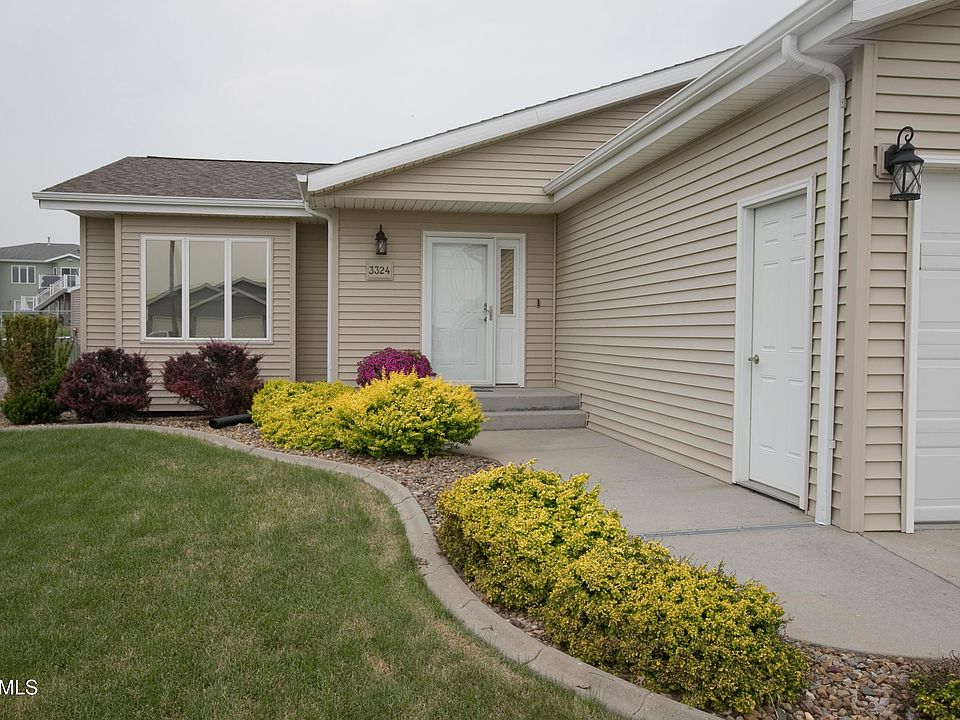 3324 Frost Ln, Bismarck, ND 58503 Zillow
