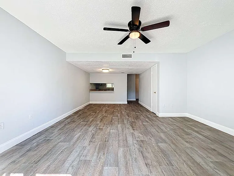 4117 S Semoran Blvd #14 — Photo 26