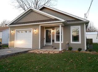 407 W Harrison St, Millstadt, IL