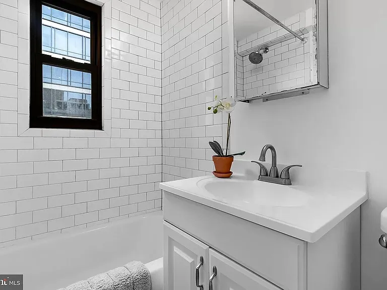 2141 I St NW #610 — Photo 17