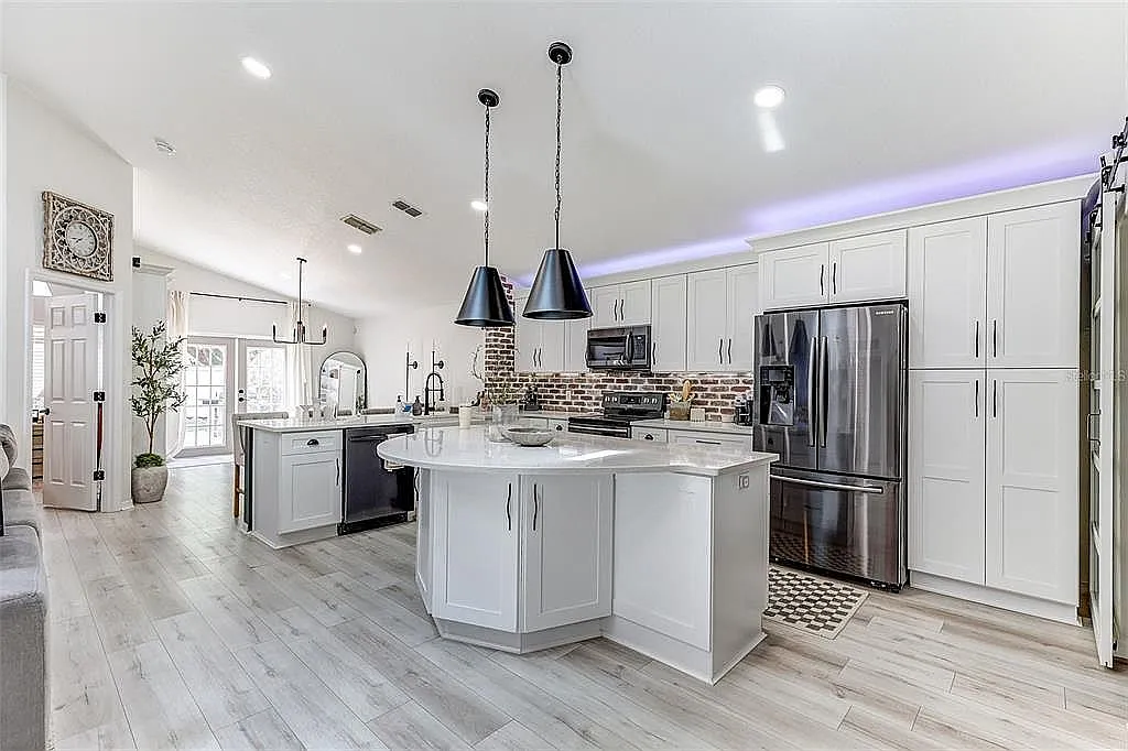 Building Photo - 814 Brightview Dr