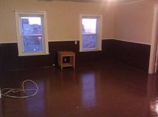 229 Palmer St APT 3, Fall River, MA 02724