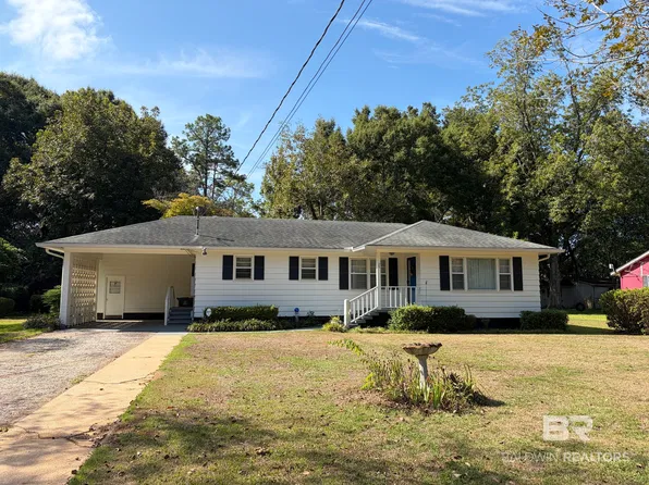 35 Walnut St, Monroeville, AL 36460
