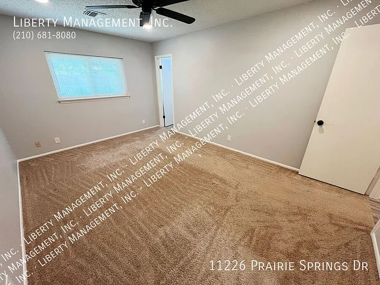 11226 Prairie Springs Dr — Photo 30