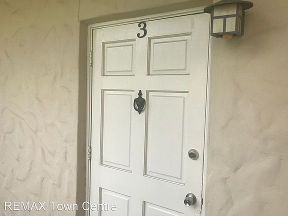 2nd image of 225 E New Hampshire St APT 3