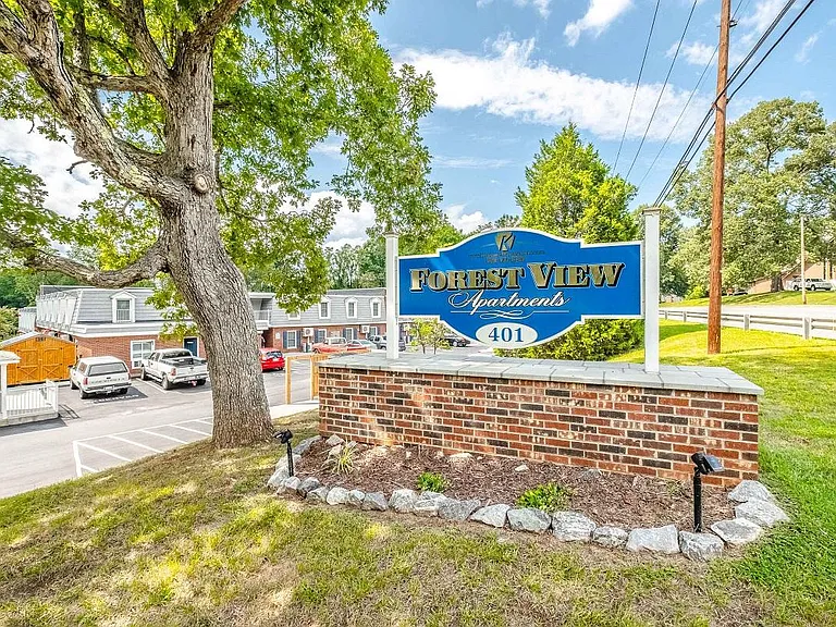Forest View Apartments — Photo 16