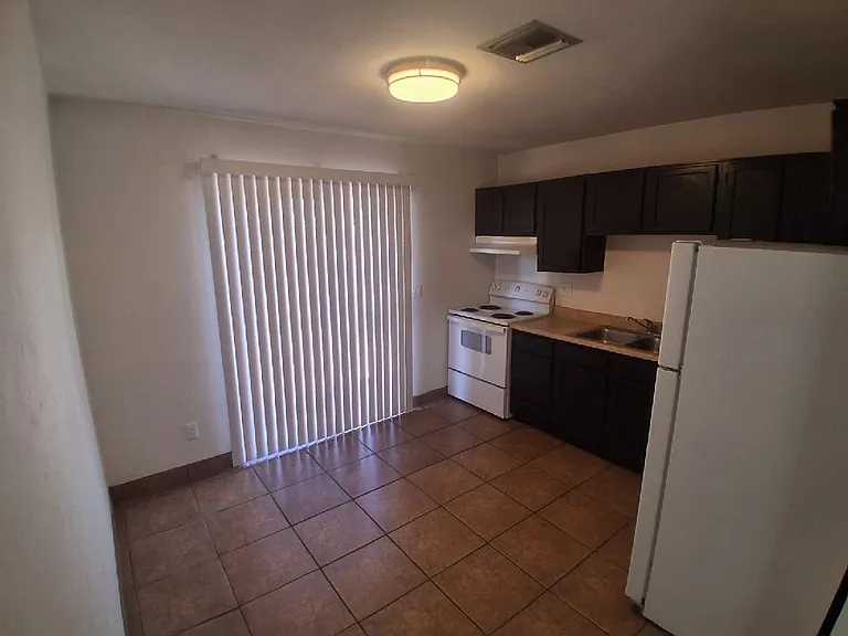 1500 N Catalina Ave #8 — Photo 13