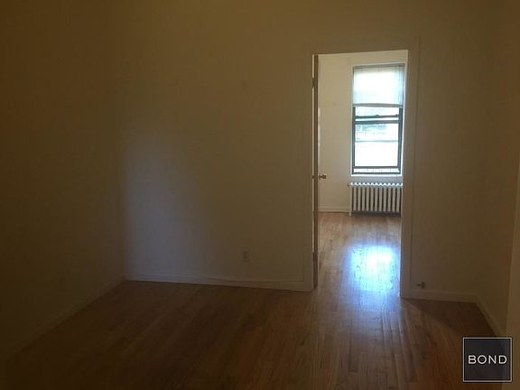 5th image of 311 E 76th St #5A