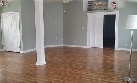 3rd image of 1223 Pine Ave