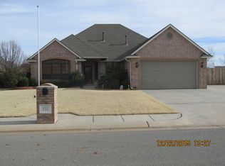 152 Cypress St NW, Piedmont, OK 73078