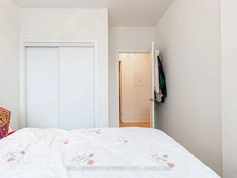 1575 Lakeshore Rd W #161 — Photo 18