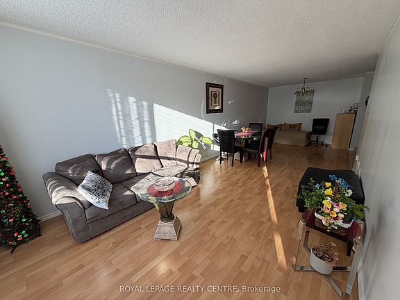 5th image of 340 Dixon Rd #209