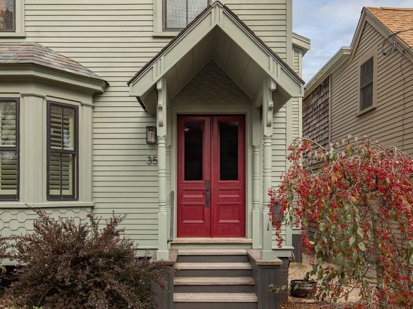 35 Salter Street, Portsmouth, NH 03801