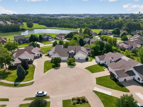 5055 Cleburne Ct, Pleasant Hill, IA 50327