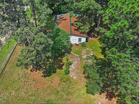 4th image of 900 Cottage Rd