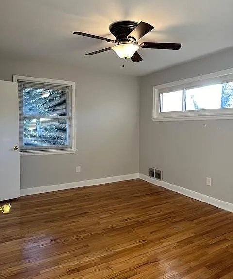 1212 Deerwood St — Photo 3