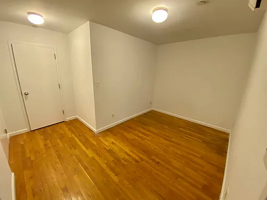 Rented by J PRESTON AND ASSOCIATES INC | media 16