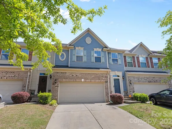 3245 Major Samuals Way, Charlotte, NC 28208