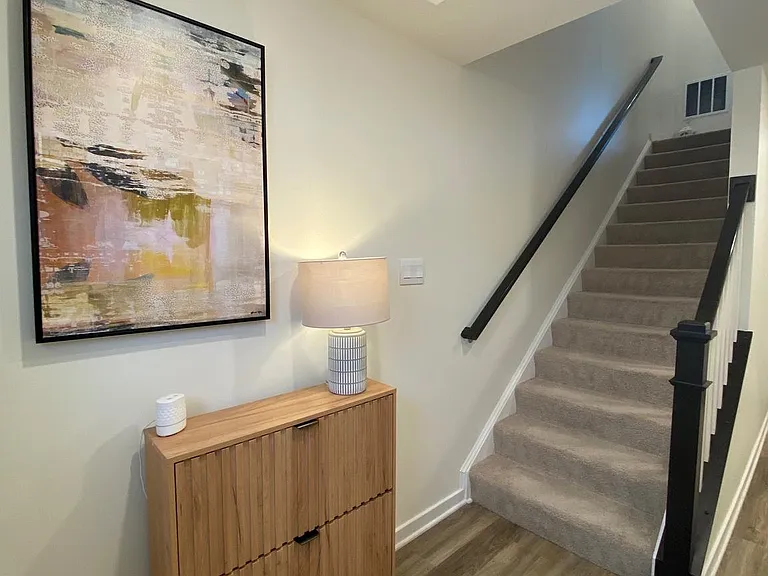 7530 Daybreak Dr — Photo 3