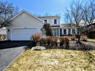 4471 Country Trl, Gurnee, IL 60031