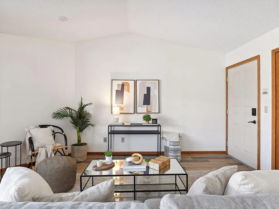 3335 Nevada Ave N #3503