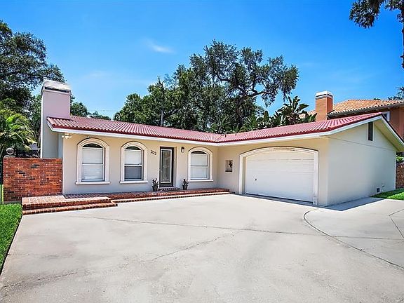 2nd image of 203 S Hubert Ave