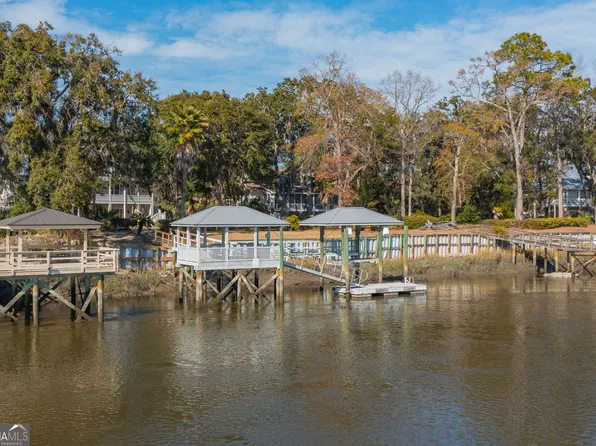 146 Royal Dr, Brunswick, GA 31523