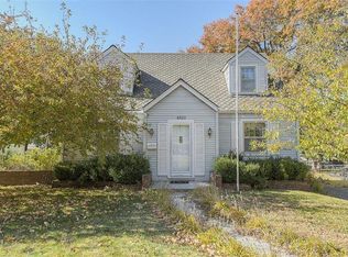 6022 Outlook St, Mission, KS 66202