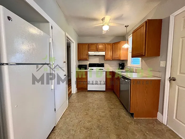 2899 Forest Dr — Photo 16