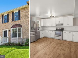 369 Cool Breeze Ct, Pasadena, MD 21122