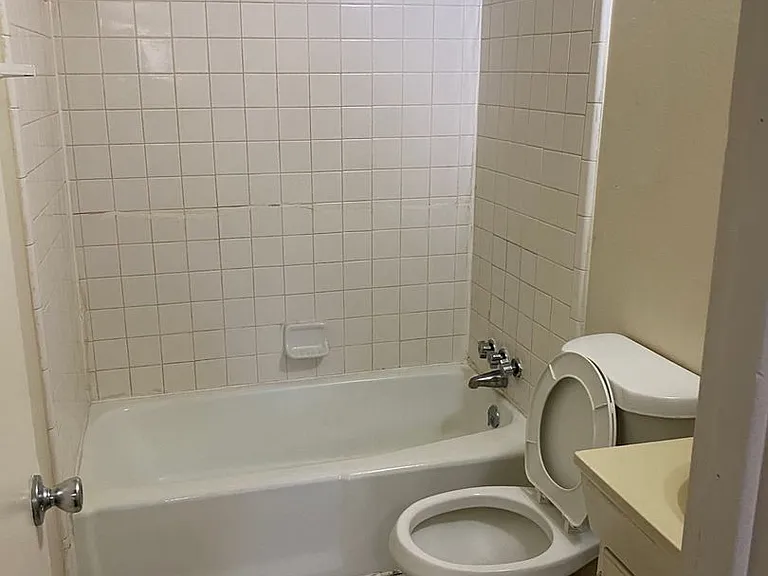 7250 Exchange Pl — Photo 14