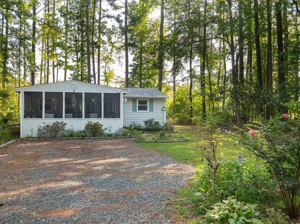 7015 Diagonal St, Exmore, VA 23350