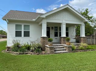 930 Wagner St, Port Neches, TX 77651