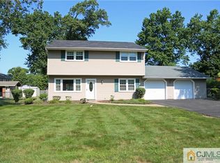 117 Heffernan St, Piscataway, NJ 08854