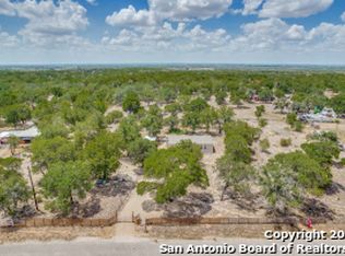 208 Fair Oak Rd, Somerset, TX 78069