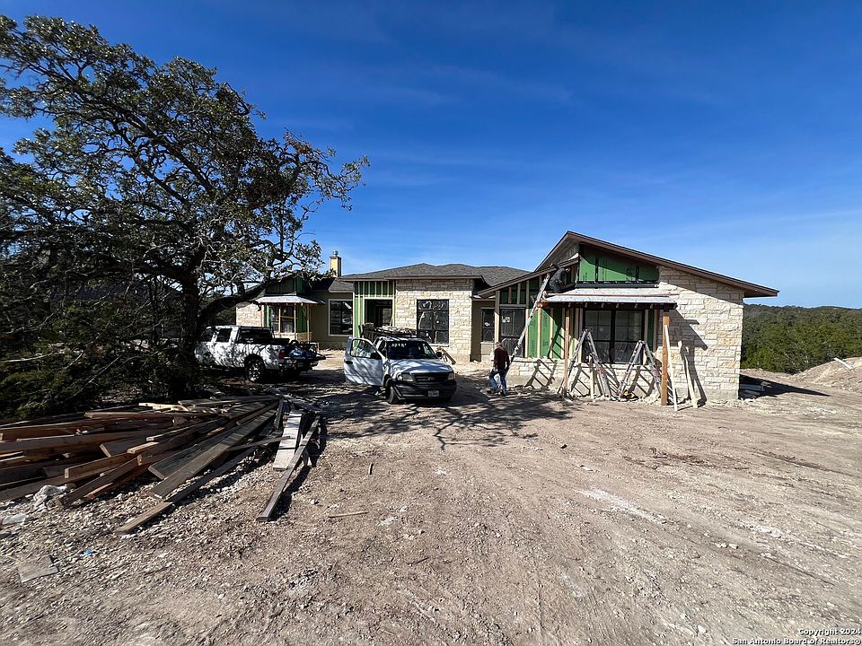 1st image of 208 Madrone
