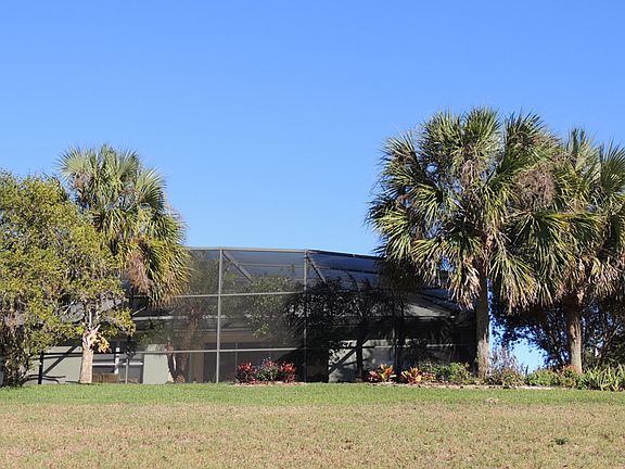 4th image of 20928 Royal Saint Georges Ln