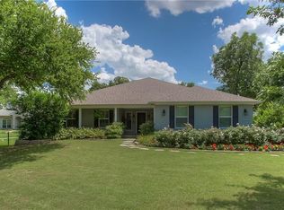 7579 Surfside Dr, Fort Worth, TX 76135