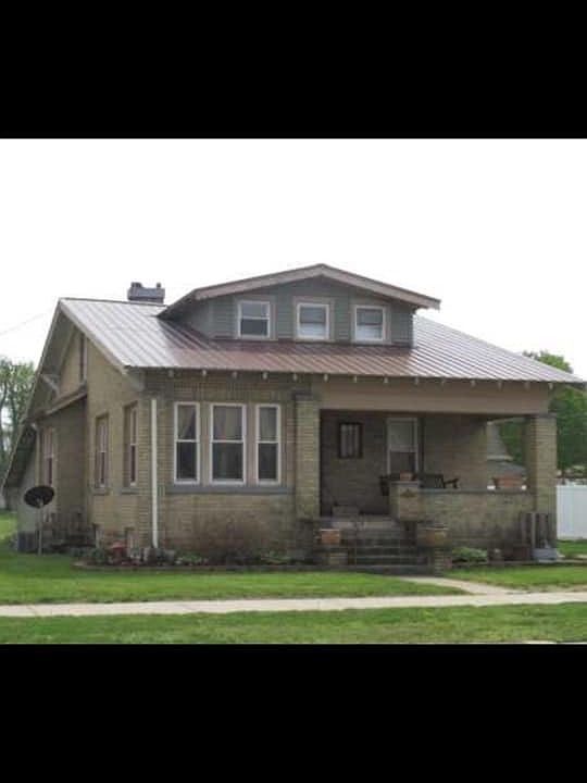 1st image of 318 School St