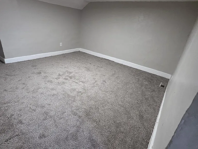 517 Stuyvesant Ave — Photo 4
