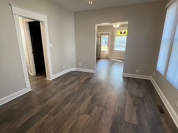 5th image of 1215 W Elm St