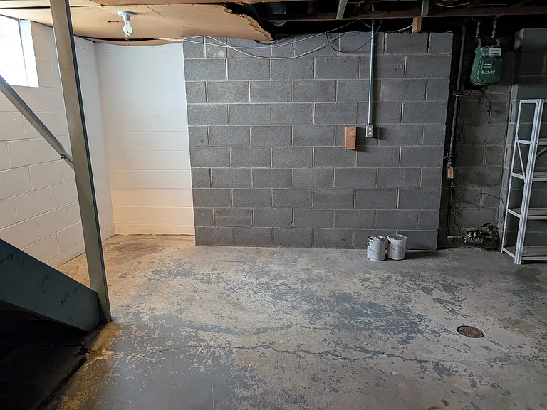 486 Needham Ave — Photo 29