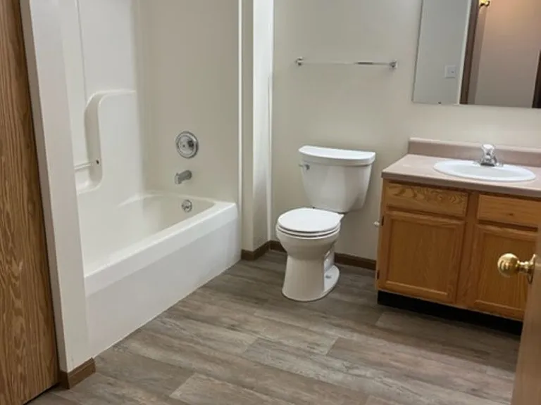 Hollow Creek IV Apartments — Photo 33