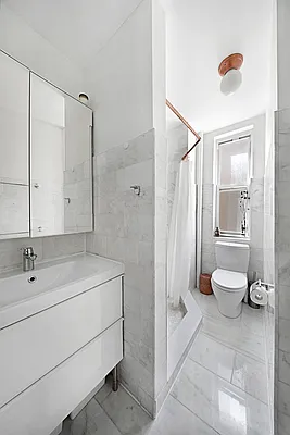 Sold by Compass | media 7