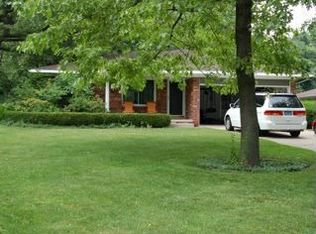 170 Eileen Dr, Bloomfield Hills, MI 48302